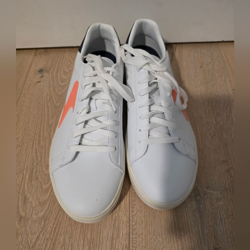 Sketchers Sneakers